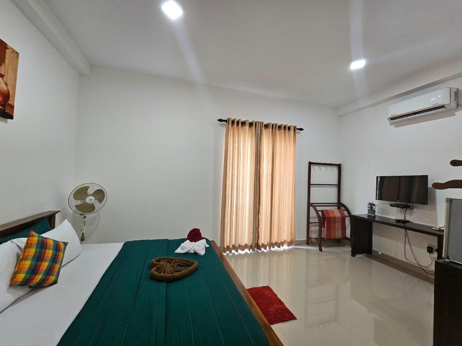 Optimum Residencies Bed & Breakfast Negombo Exterior foto
