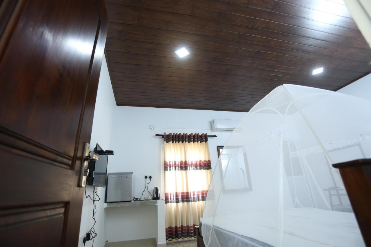 Optimum Residencies Bed & Breakfast Negombo Exterior foto